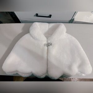 White Faux-Fur Kids Cape w/ Sparkle Closure